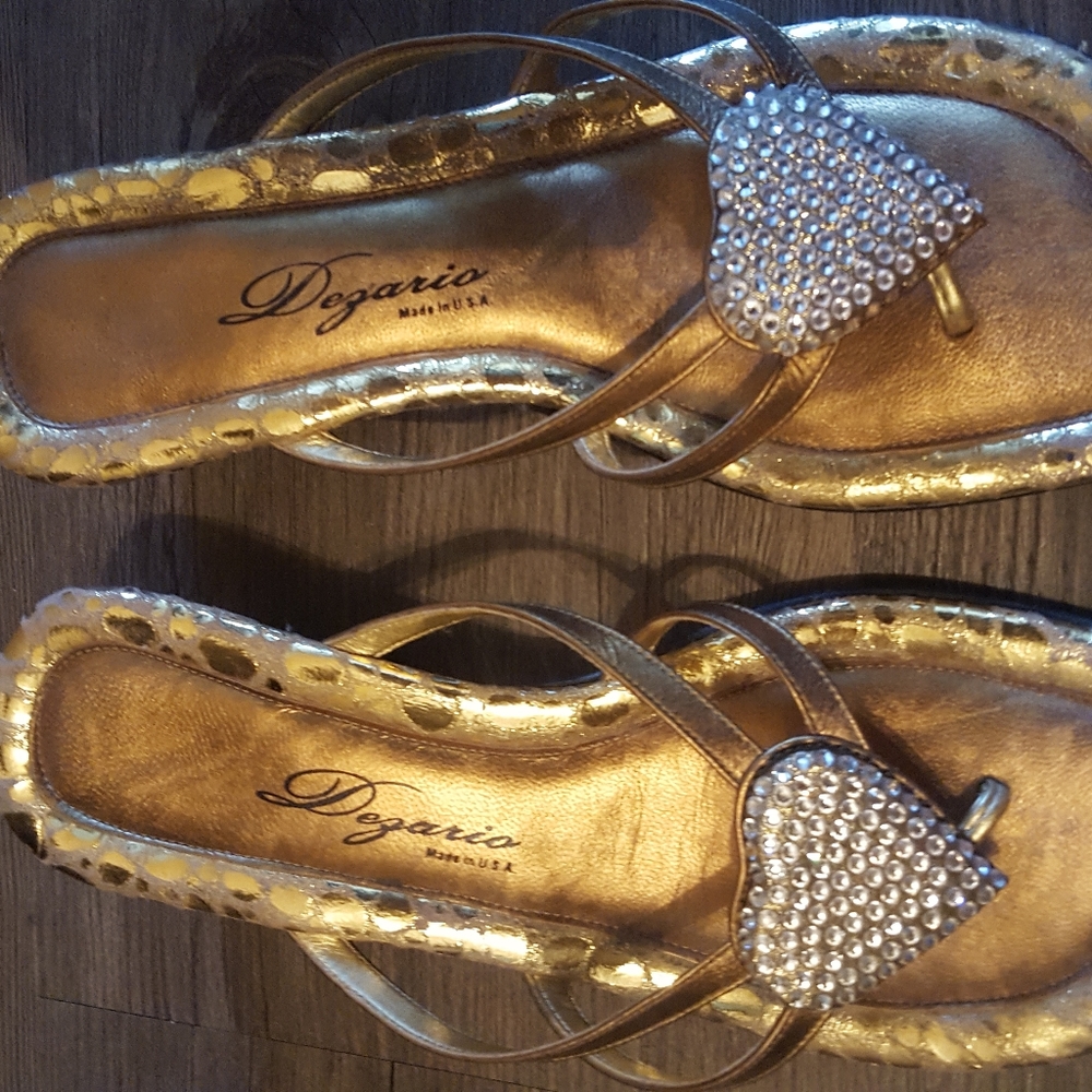 Dezario Women's Shoes Size 7